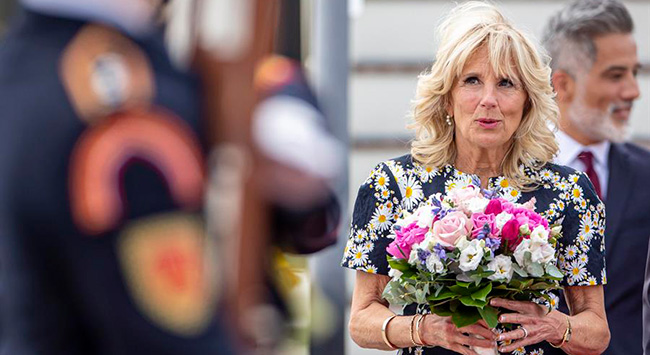 La Primera Dama Jill Biden Nombra A Una Mujer Latina Como Su Nueva