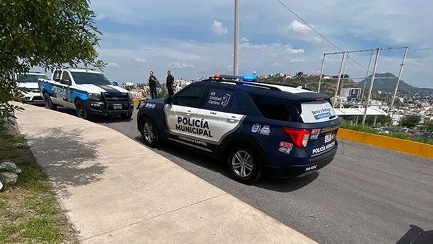 Reportan movilización policíaca en escuela de Chihuahua tras sospecha