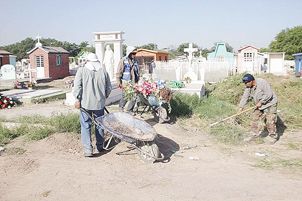 Iniciar N Limpieza En Los Panteones Municipales Peri Dico Z Calo