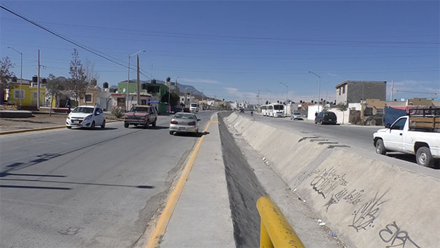 Toman las calles conductores imprudentes en Ramos Arizpe Periódico