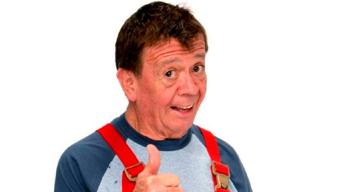 Chabelo se vuelve viral por foto antigua en la que es el único que