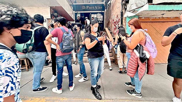 Con Regreso A Clases En CDMX, Reactivan Chelerías En Inmediaciones De ...